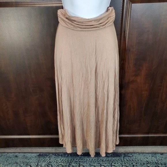VITTA Luna Maxi Skirt - Picture 2 of 7